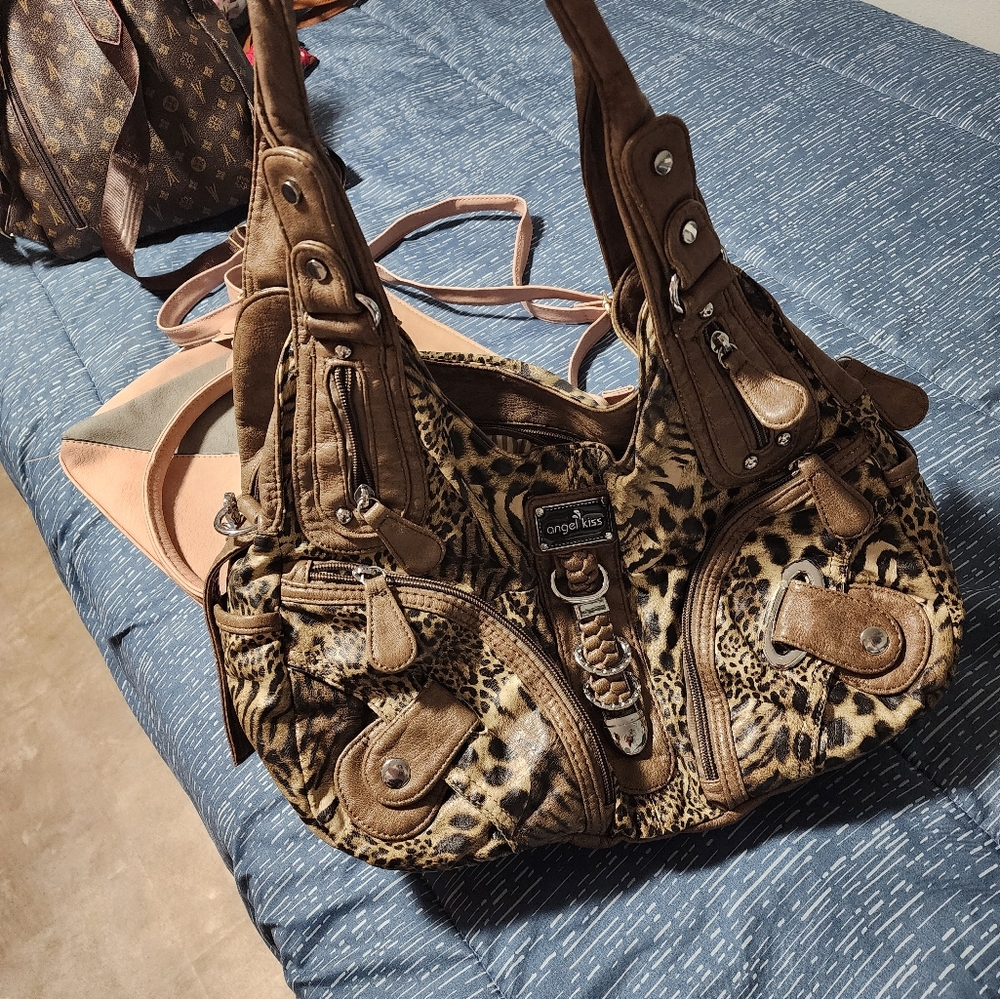 Angel kiss purse